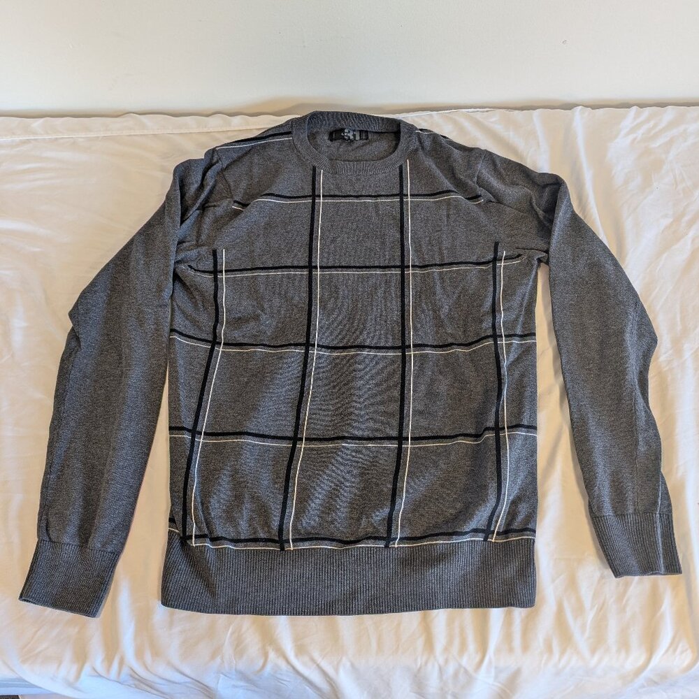 Simons grey crisscross sweater
